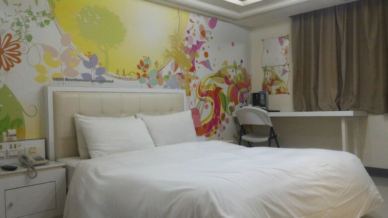 Beethoven Express Hotel