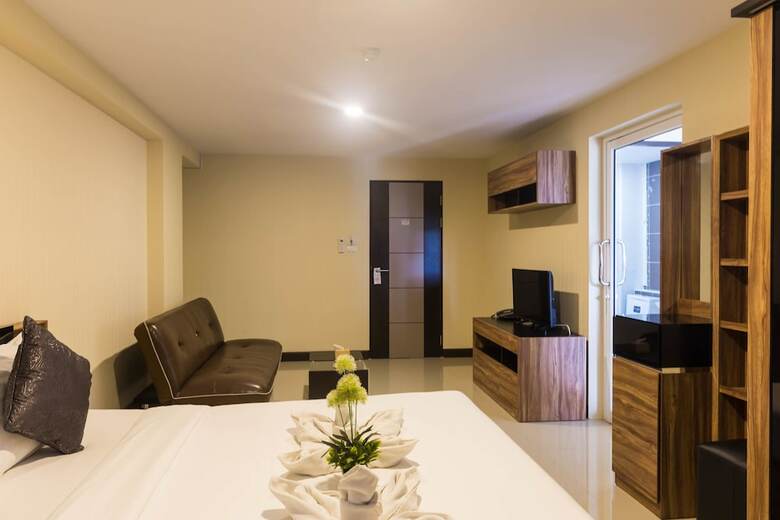Life Grand Hotel