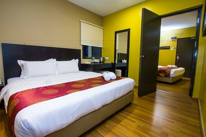 Grand World Hotel