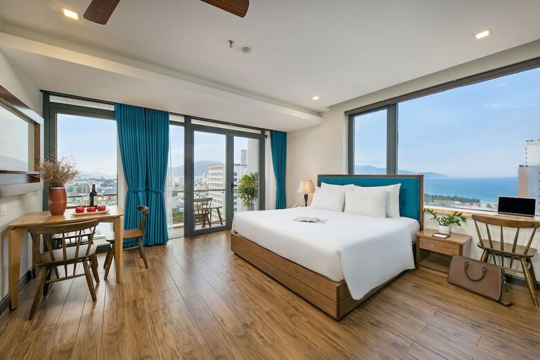White Sand Hotel & Apartment