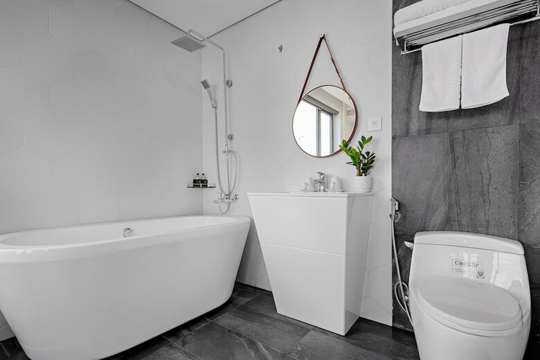White Sand Hotel & Apartment