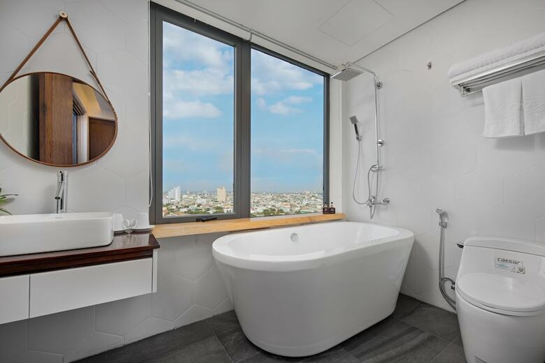 White Sand Hotel & Apartment