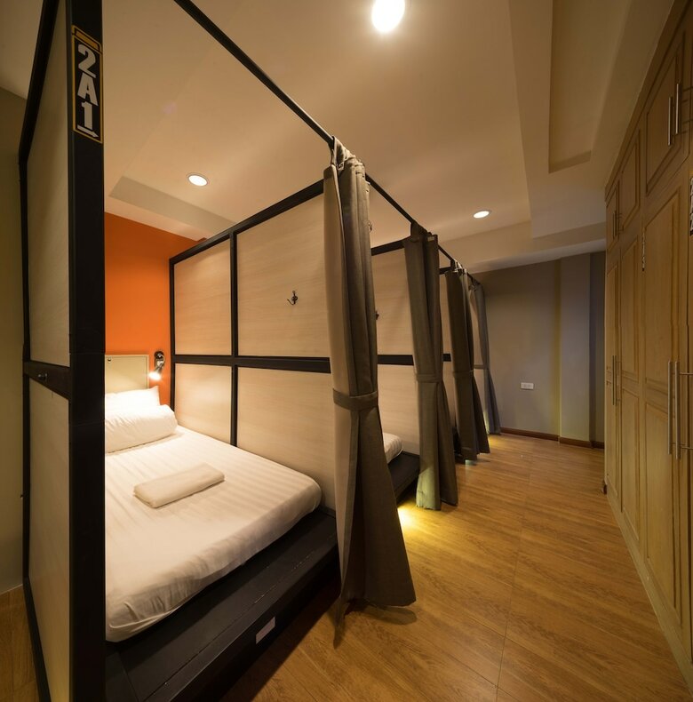 Hostal Augusta - Hostel