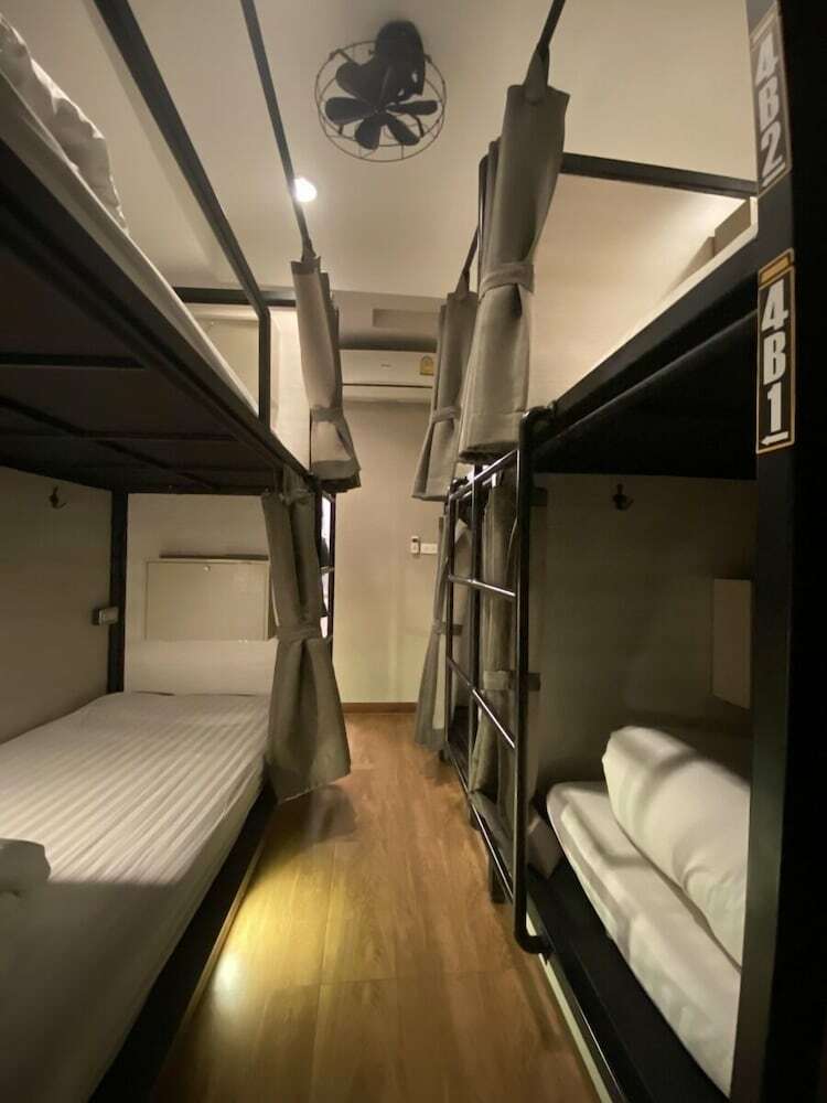 Hostal Augusta - Hostel