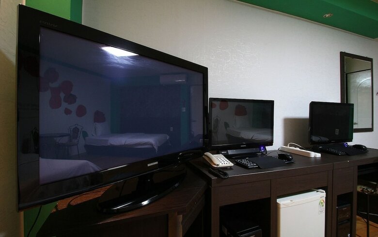 Hotel H.e