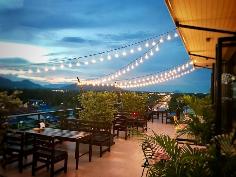 Hataara Hotel