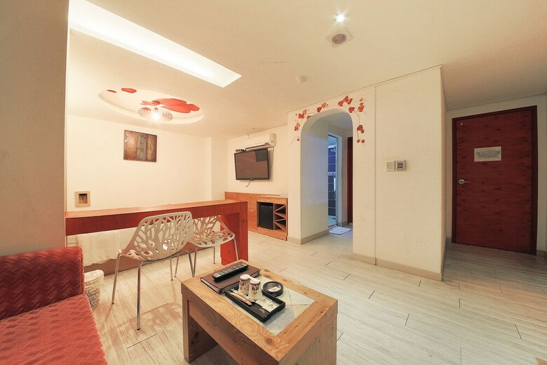 Hotel Tomgi Jamsil