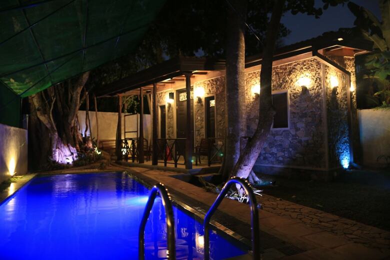 Hotel Villa Pinnawala & Restaurant