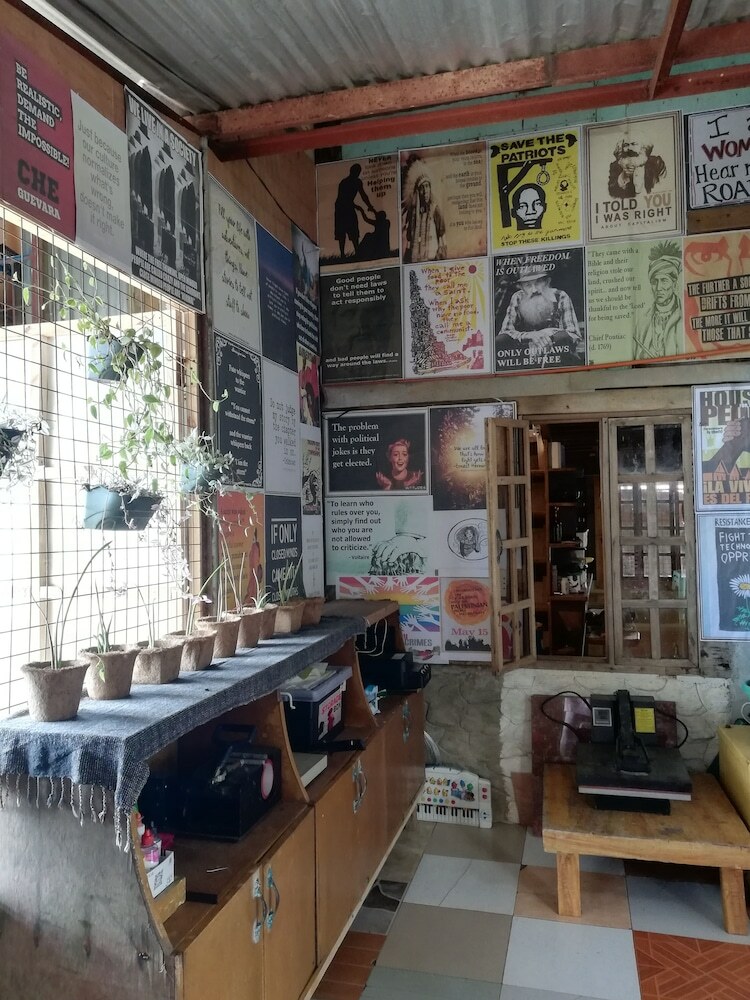 Hotel Tribuhaus Backpackers Inn