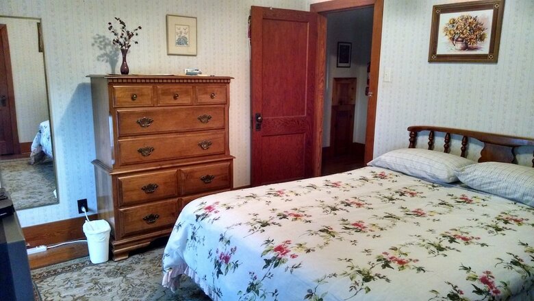Fish & Loaves Bed And Breakfast