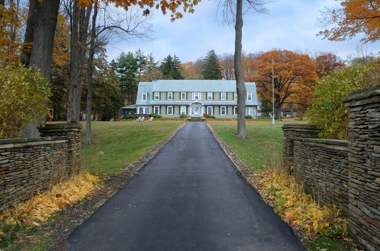 Bed & Breakfast Maple Springs Lake Side Inn