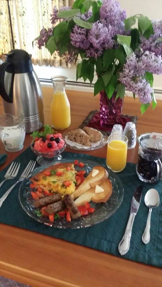 Bed & Breakfast Maple Springs Lake Side Inn