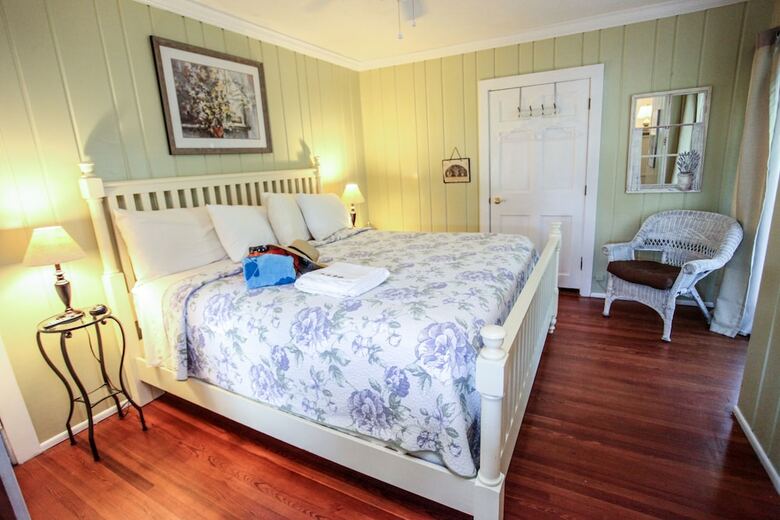 Homestead Bed & Breakfast At Rehoboth