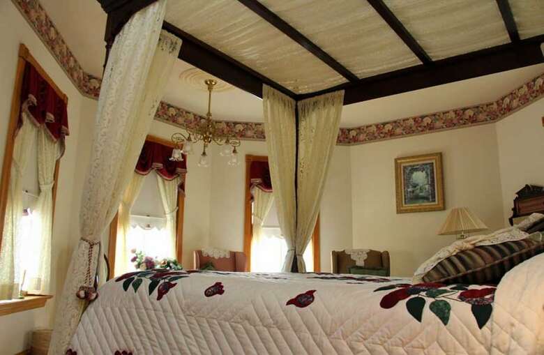 The Hurst House Bed And Breakfast