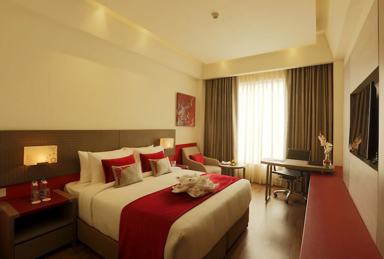 Hotel Ramada By Wyndham Lucknow