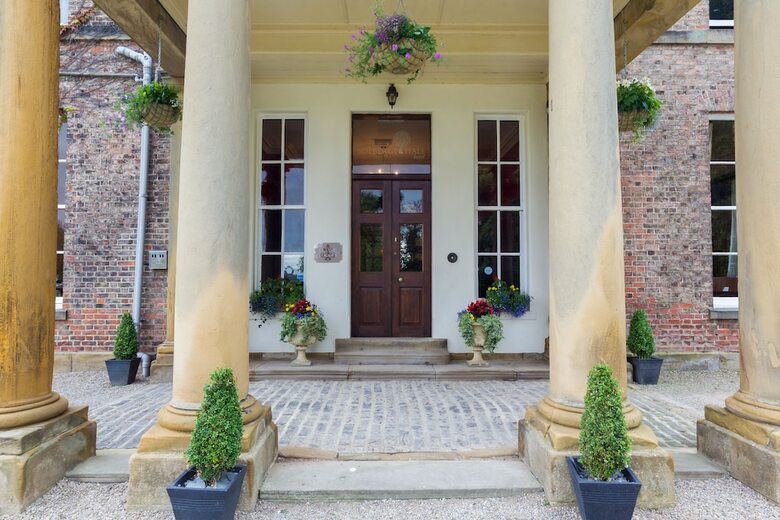 Classic Lodges - Solberge Hall Hotel