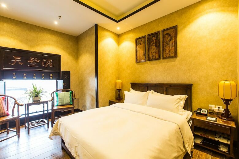 Hui Hua Gong Theme Hotel