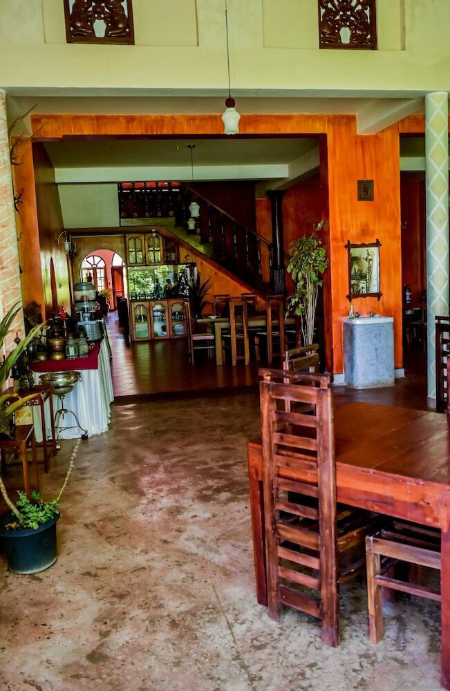 Hotel Mf Estate Holiday Bungalow