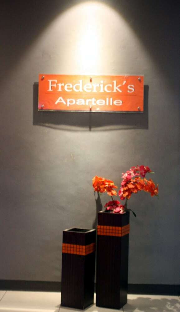Hotel Frederick's Apartelle