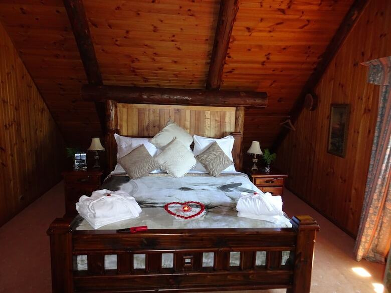 Eagles Nest Luxury Mountain Retreat