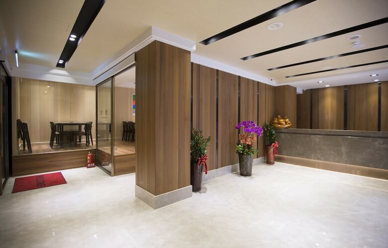 Noble Hotel
