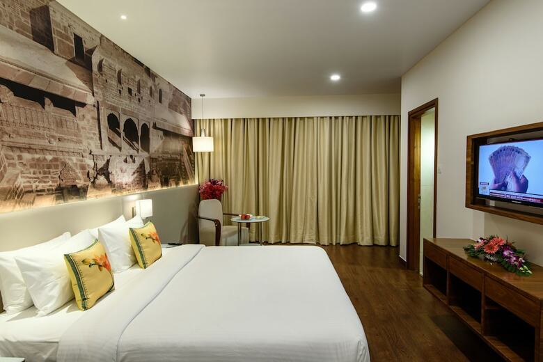 Hotel Regenta Central Jaipur