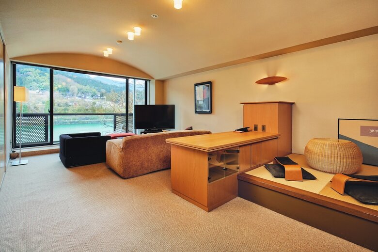Hotel River Retreat Garaku