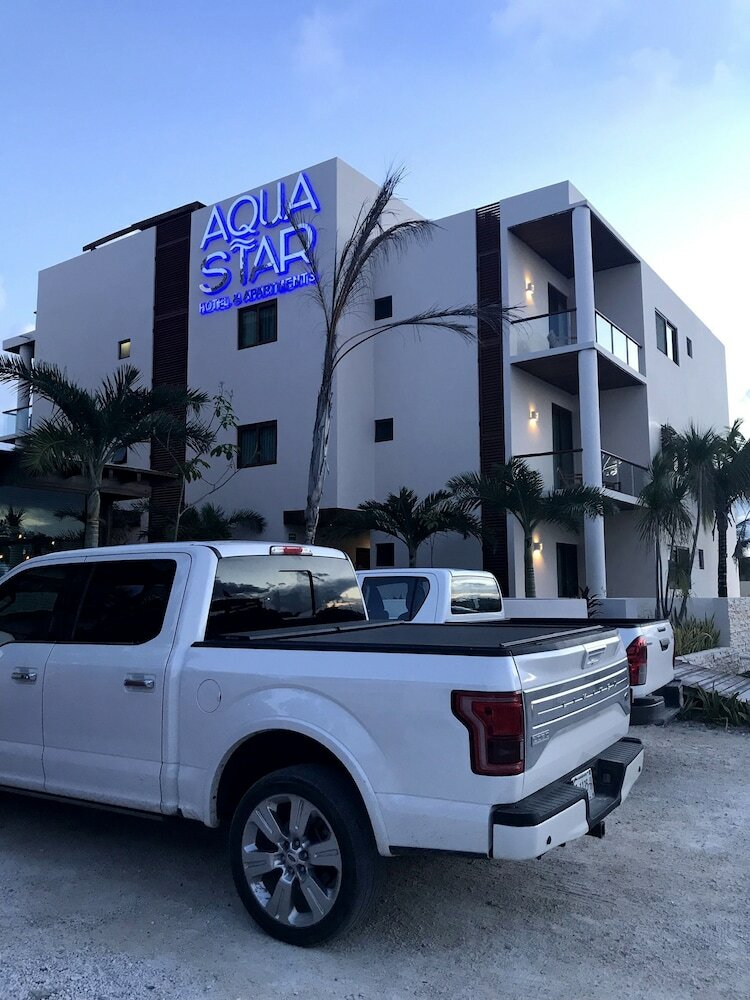 Aqua Star Hotel & Apartments