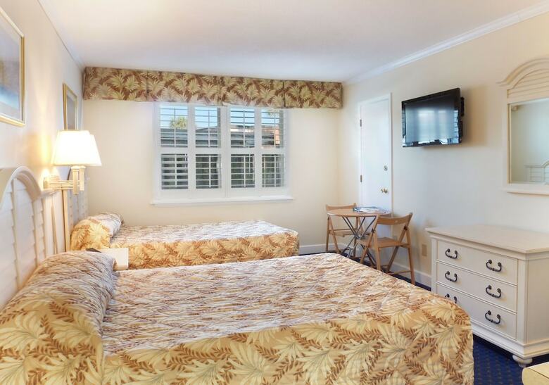 Hotel The Oceanfront Litchfield Inn