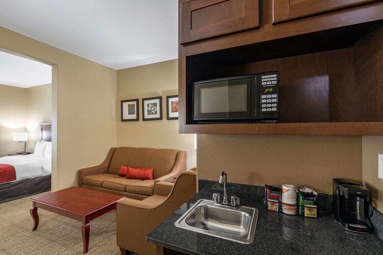 Hotel Comfort Suites Ennis