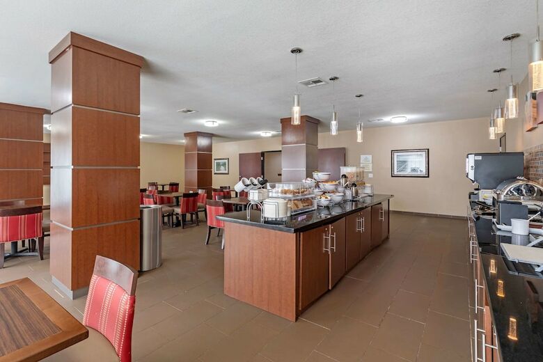 Hotel Comfort Suites Ennis