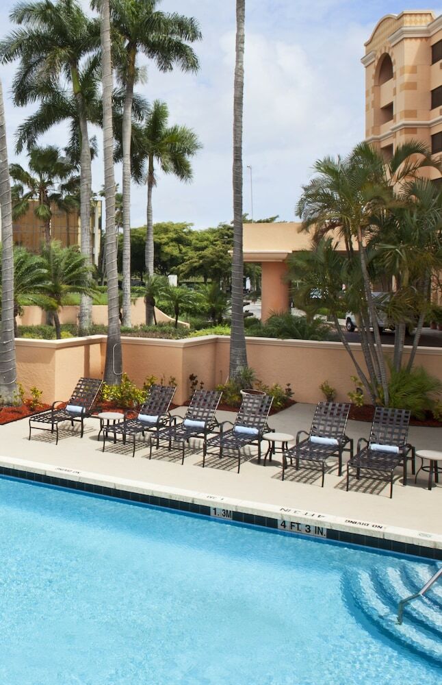 Hotel Doubletree By Hilton West Palm Beach Airport