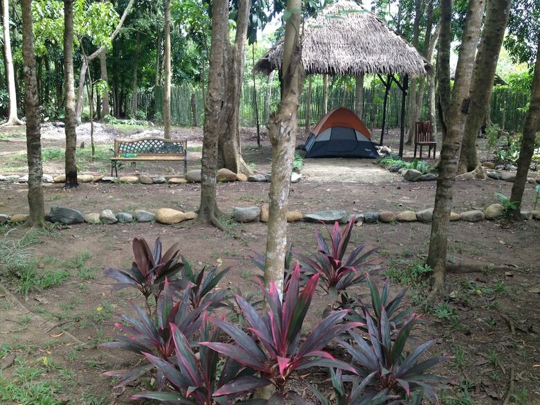 Tent And Breakfast At Irawan Park