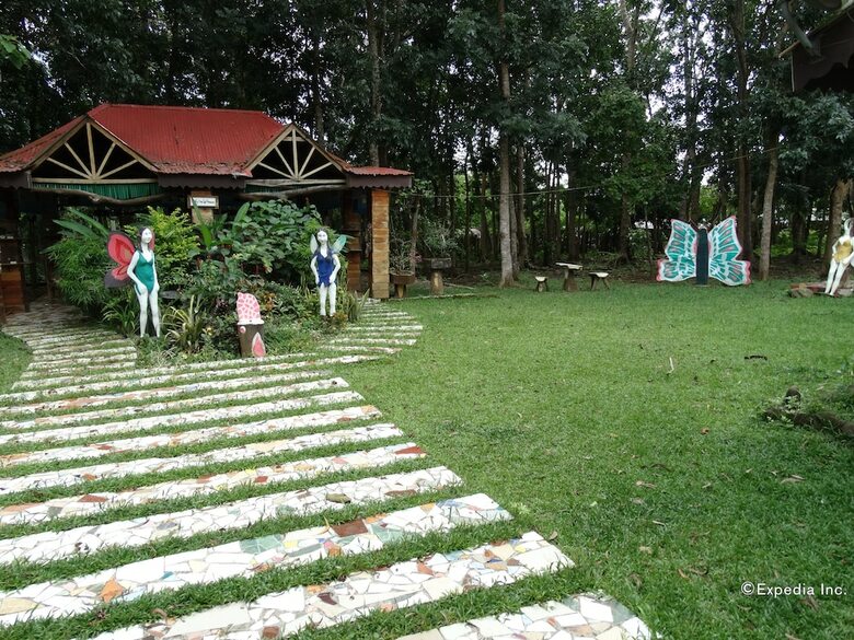 Tent And Breakfast At Irawan Park