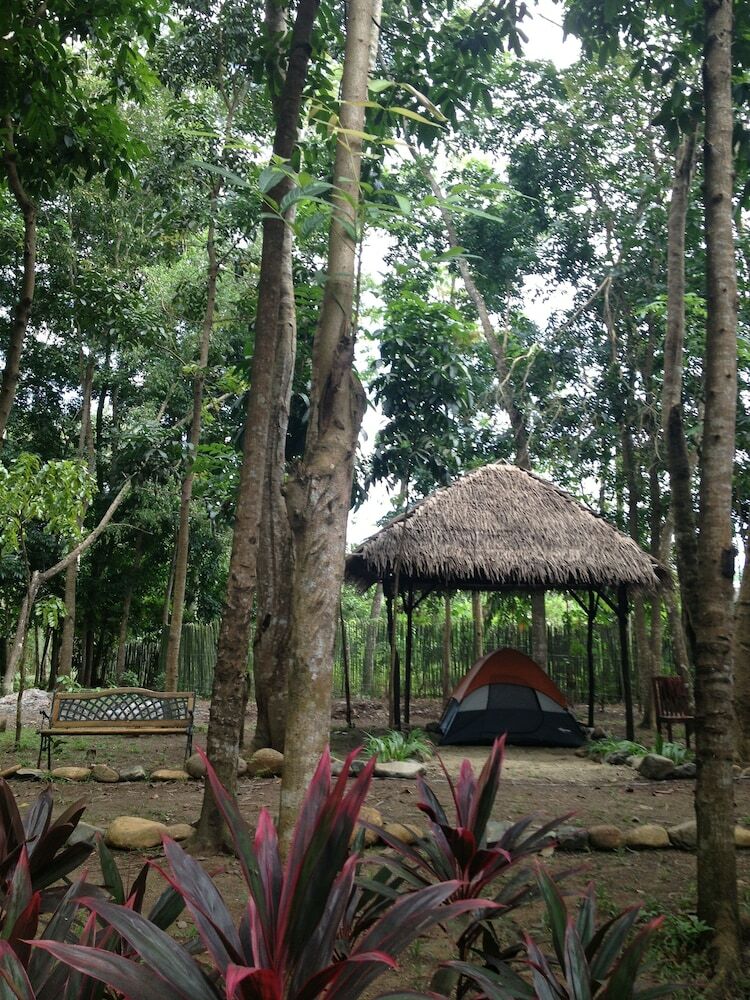 Tent And Breakfast At Irawan Park