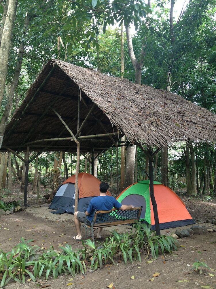 Tent And Breakfast At Irawan Park