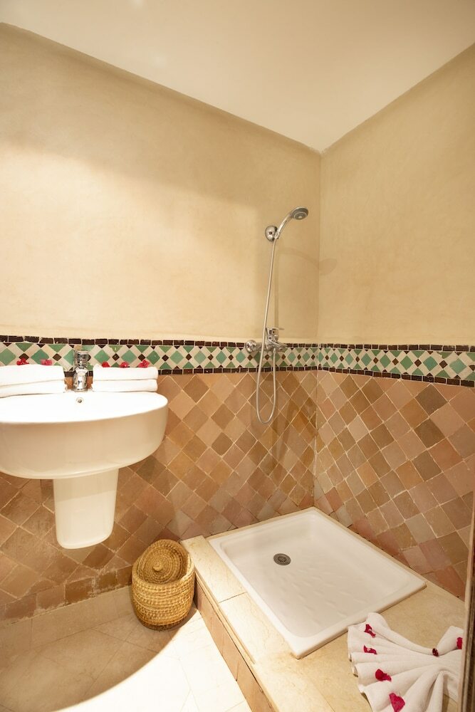 Malaya Suites & Villas
