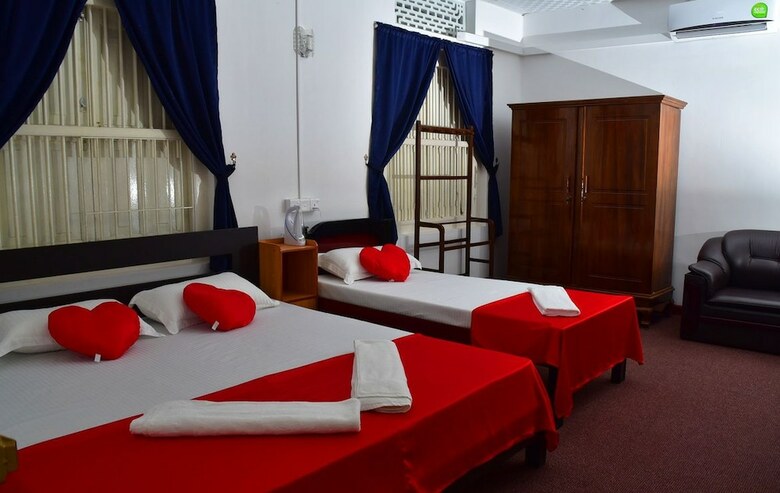 Hotel Walawwa Dutch House