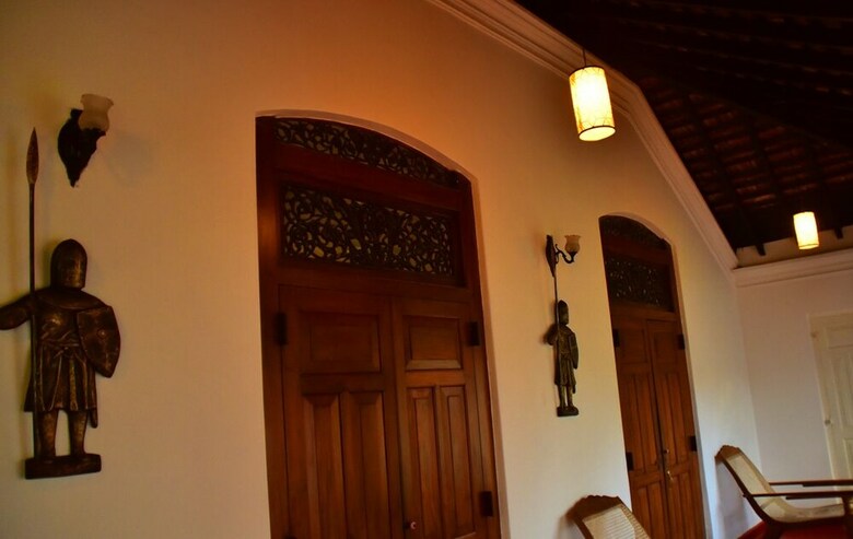 Hotel Walawwa Dutch House