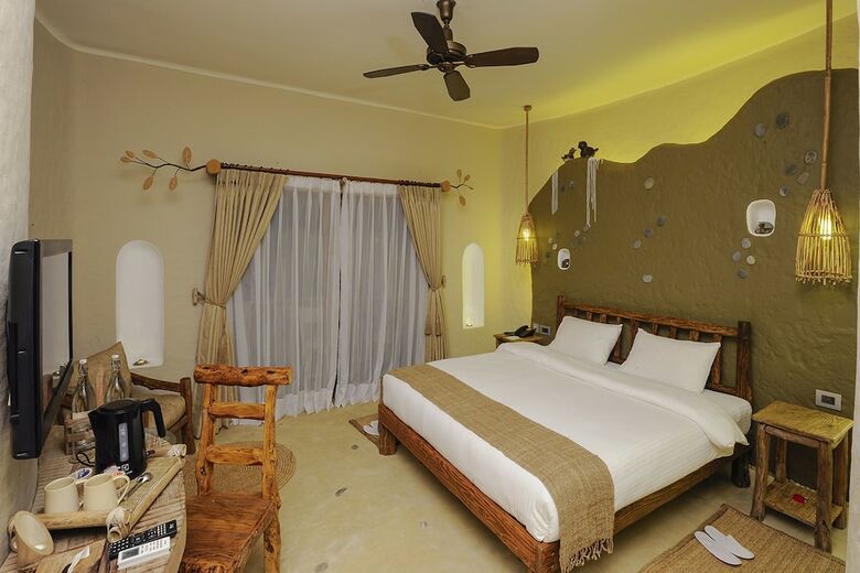 Hotel Barahi Jungle Lodge