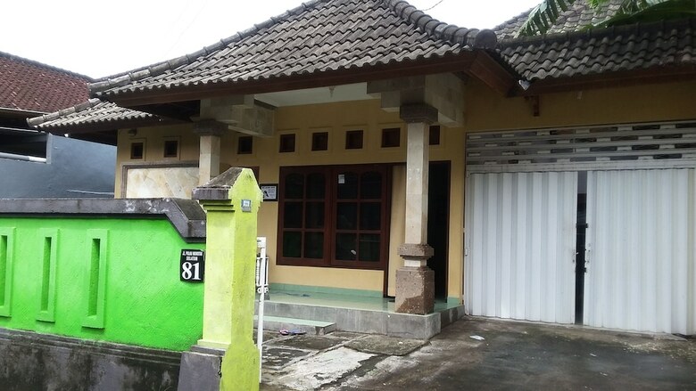 Hostal Morotai Camp Hostel -adult Only