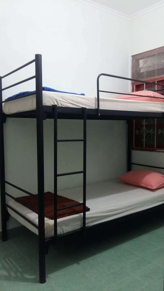 Hostal Morotai Camp Hostel -adult Only