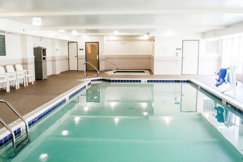 Hotel Country Inn & Suites By Radisson, Chester, Va