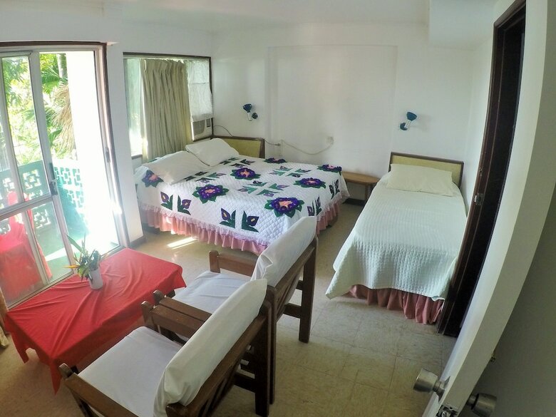 Hotel The Friendly Islander (Papiloa's Place)