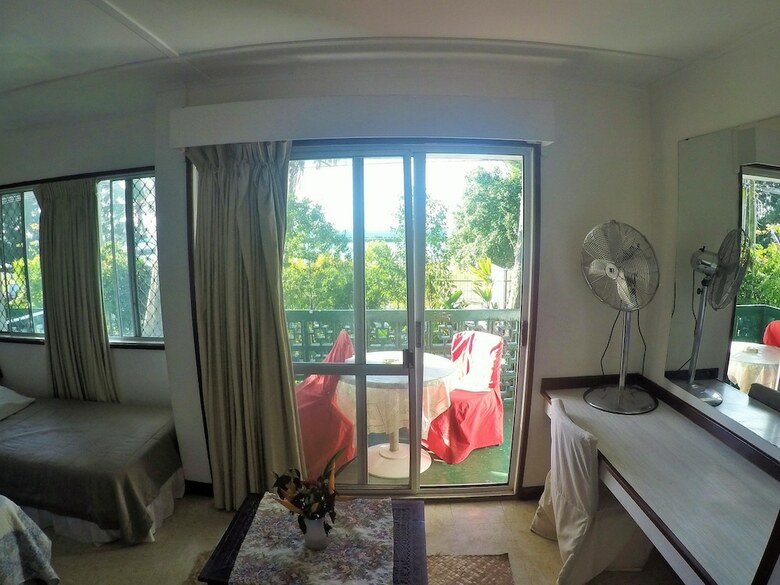 Hotel The Friendly Islander (Papiloa's Place)