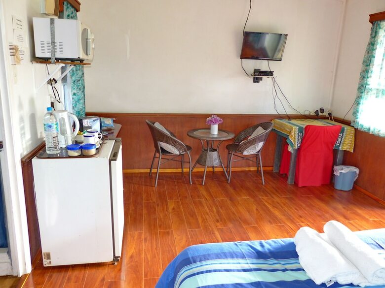 Hotel The Friendly Islander (Papiloa's Place)