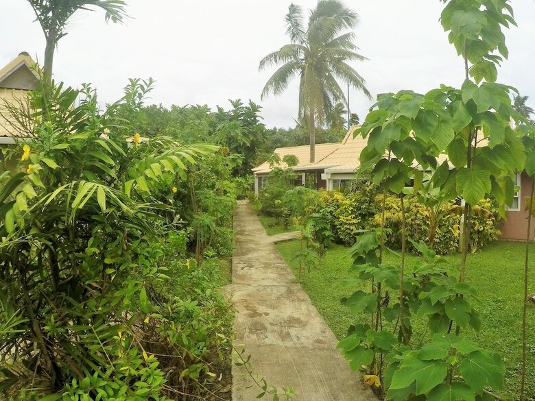 Hotel The Friendly Islander (Papiloa's Place)