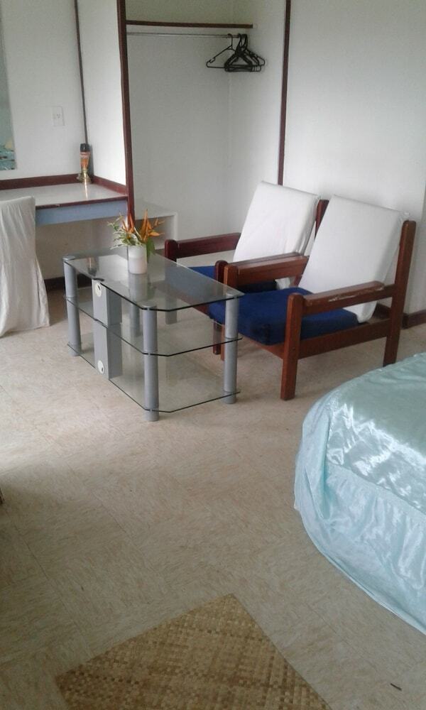 Hotel The Friendly Islander (Papiloa's Place)
