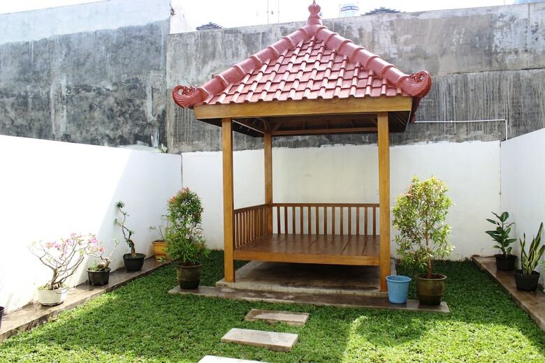 Villa Sierra Guest House