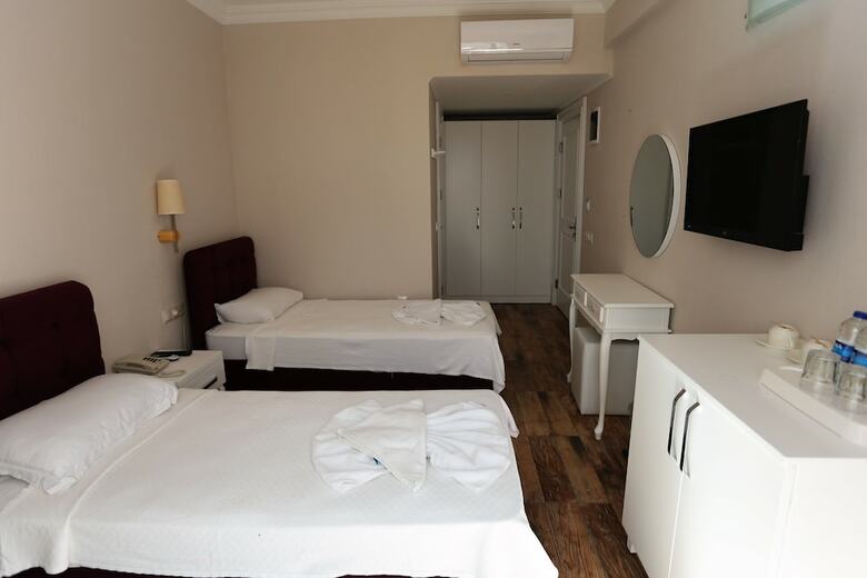 Cennet Life Hotel